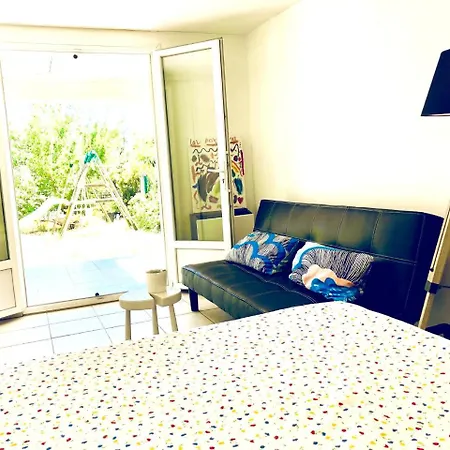 Maison De 3 Chambres Avec Vue Sur La Ville Jardin Clos Et Wifi A A 5 Km De La Plage 度假居 孔格林